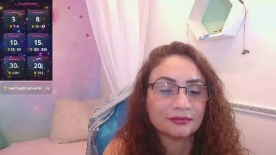 Amelie_Bakerr_ Live Image