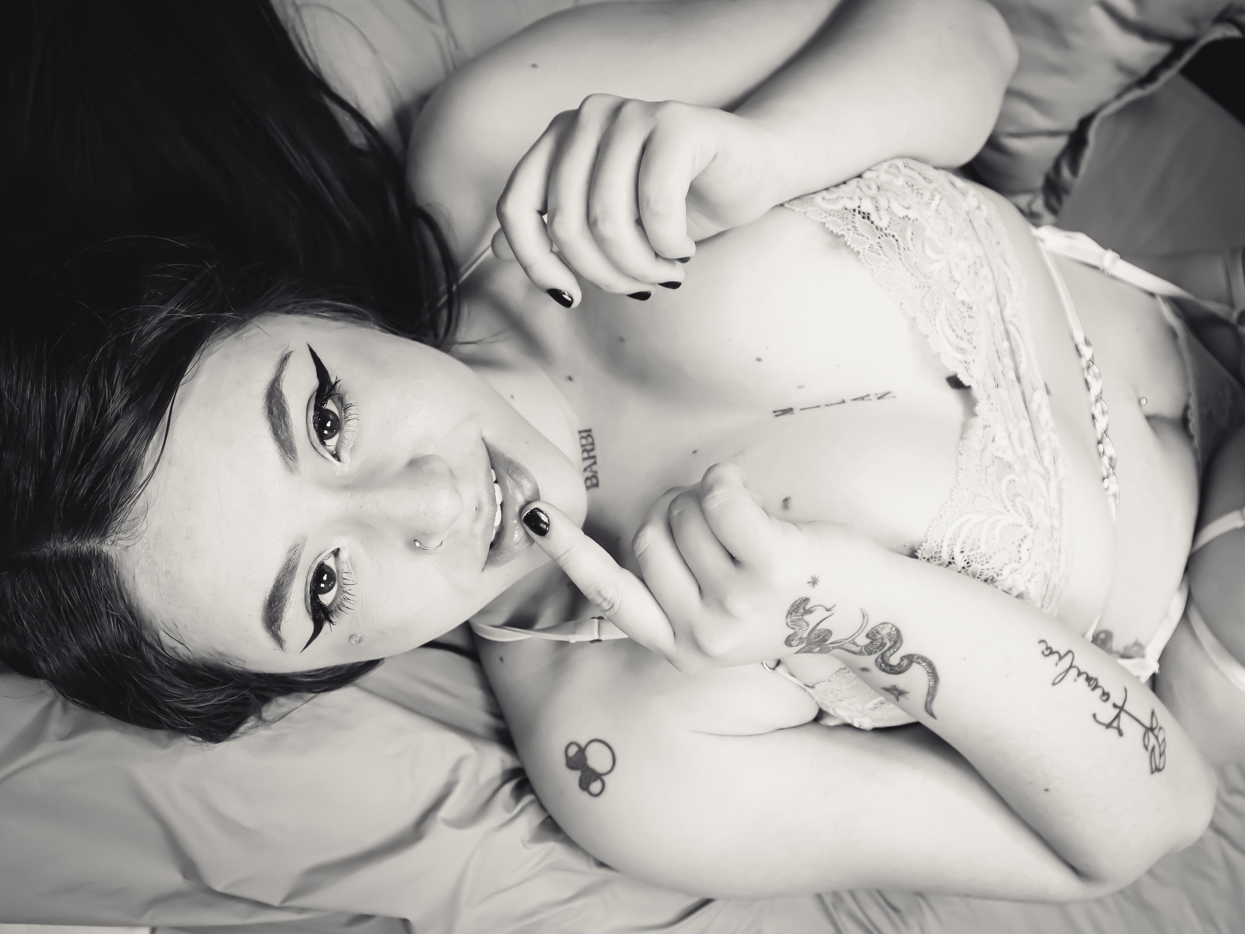 Barbiifox_ Live Image