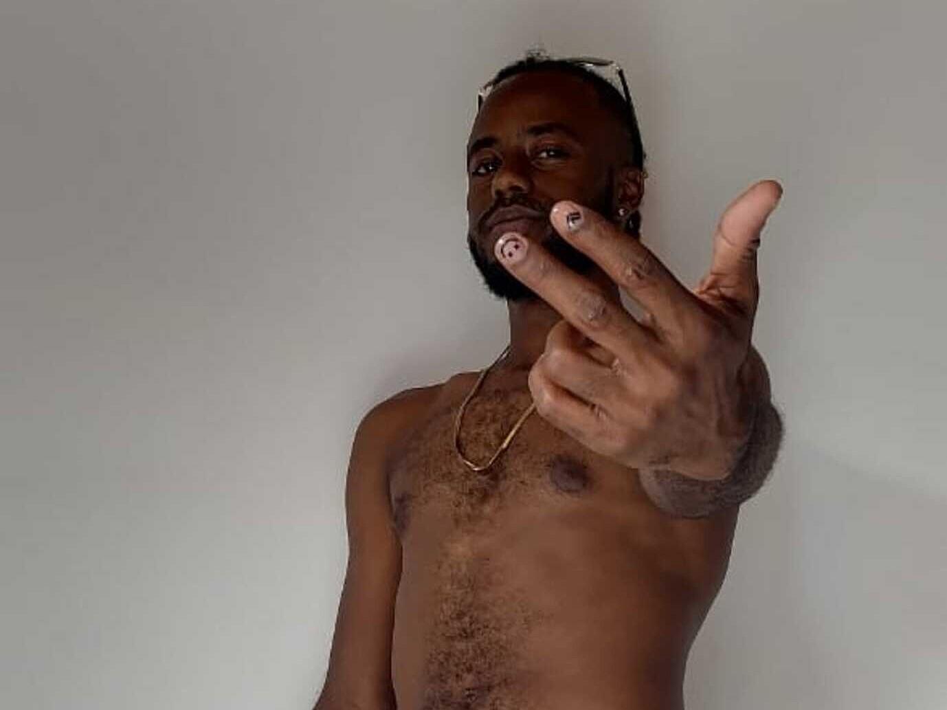 BenthBlack1