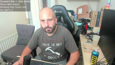 Degrade__Me Live Image