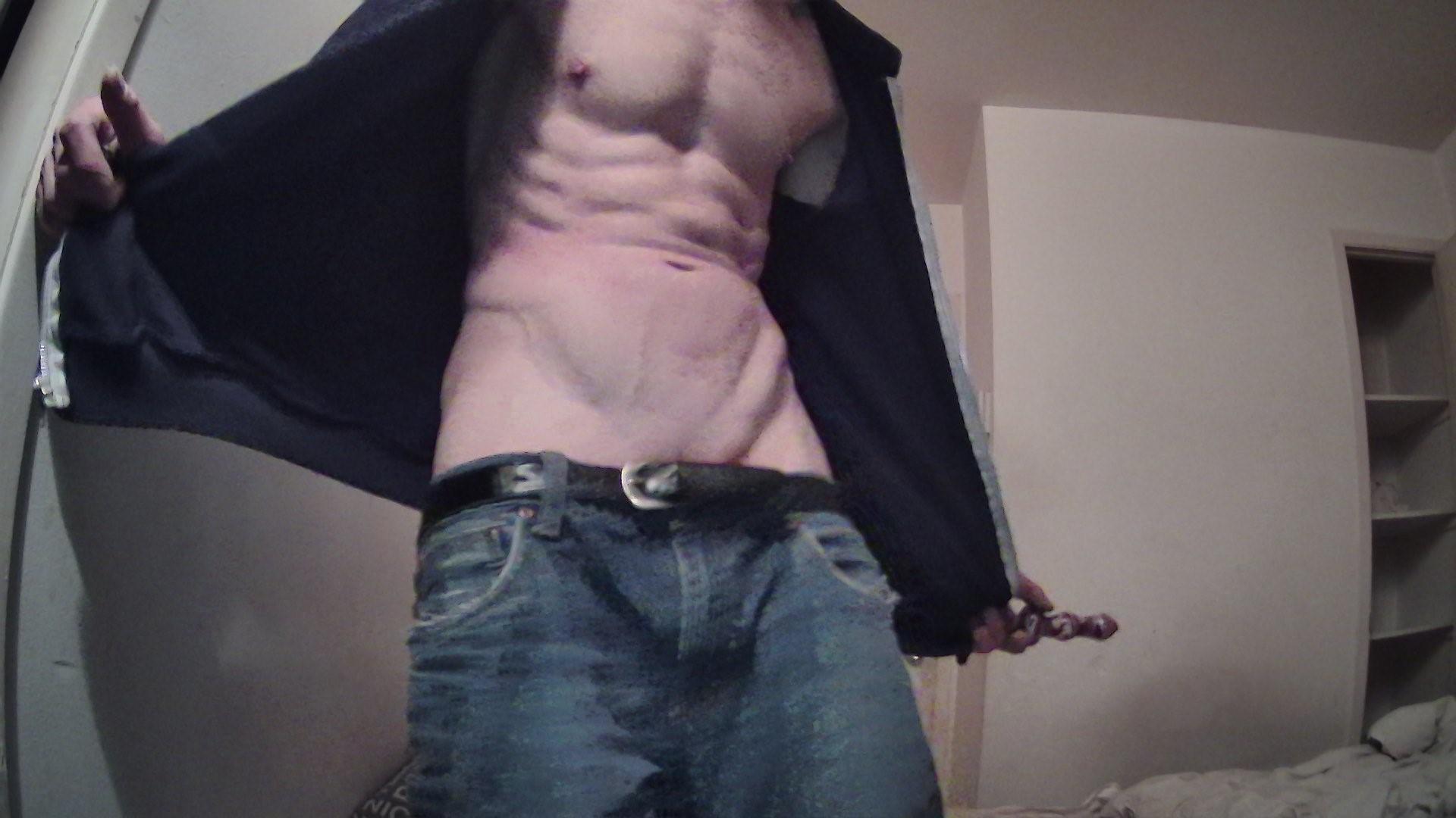 ExhibBoytoy3 Live Image