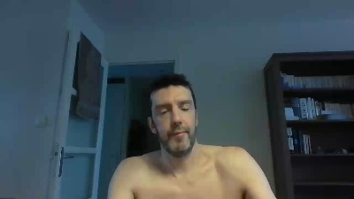 FRbottomdude Live Image