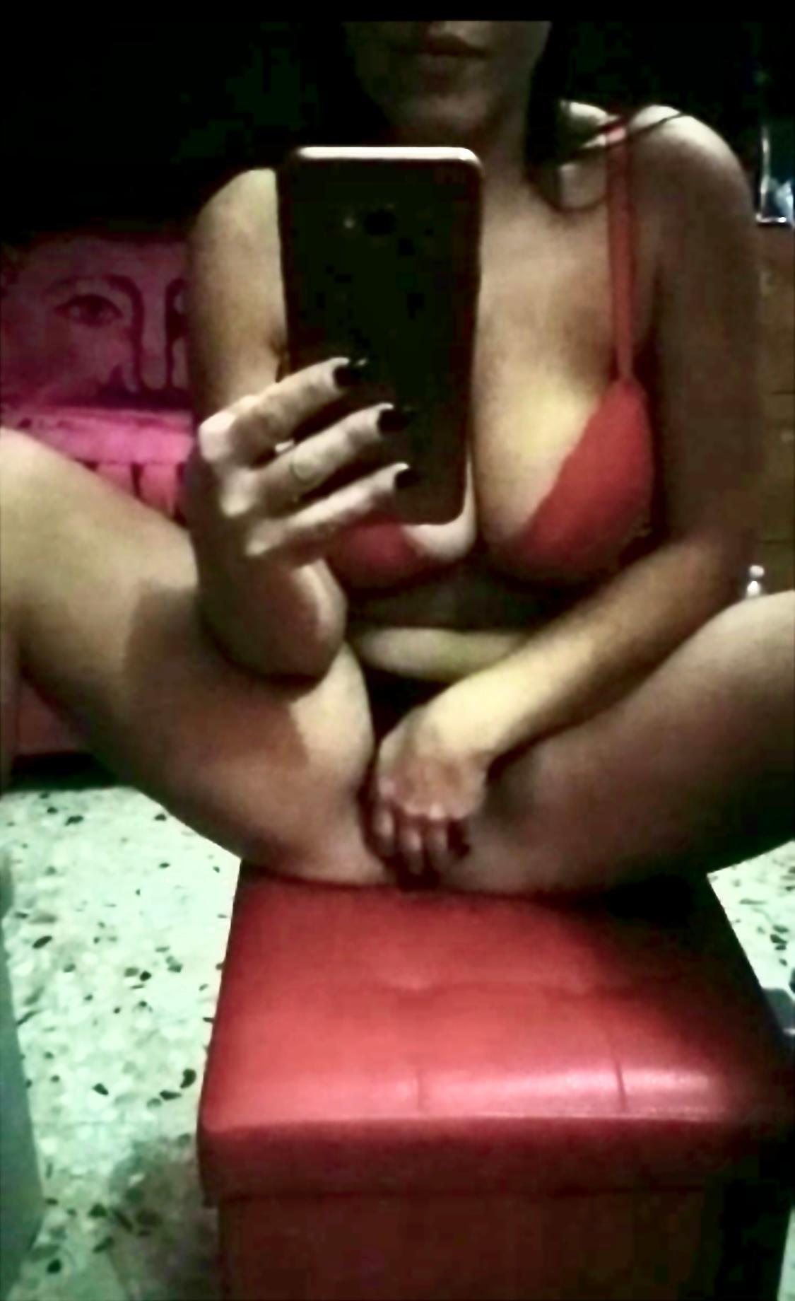 Francyemiky Live Image