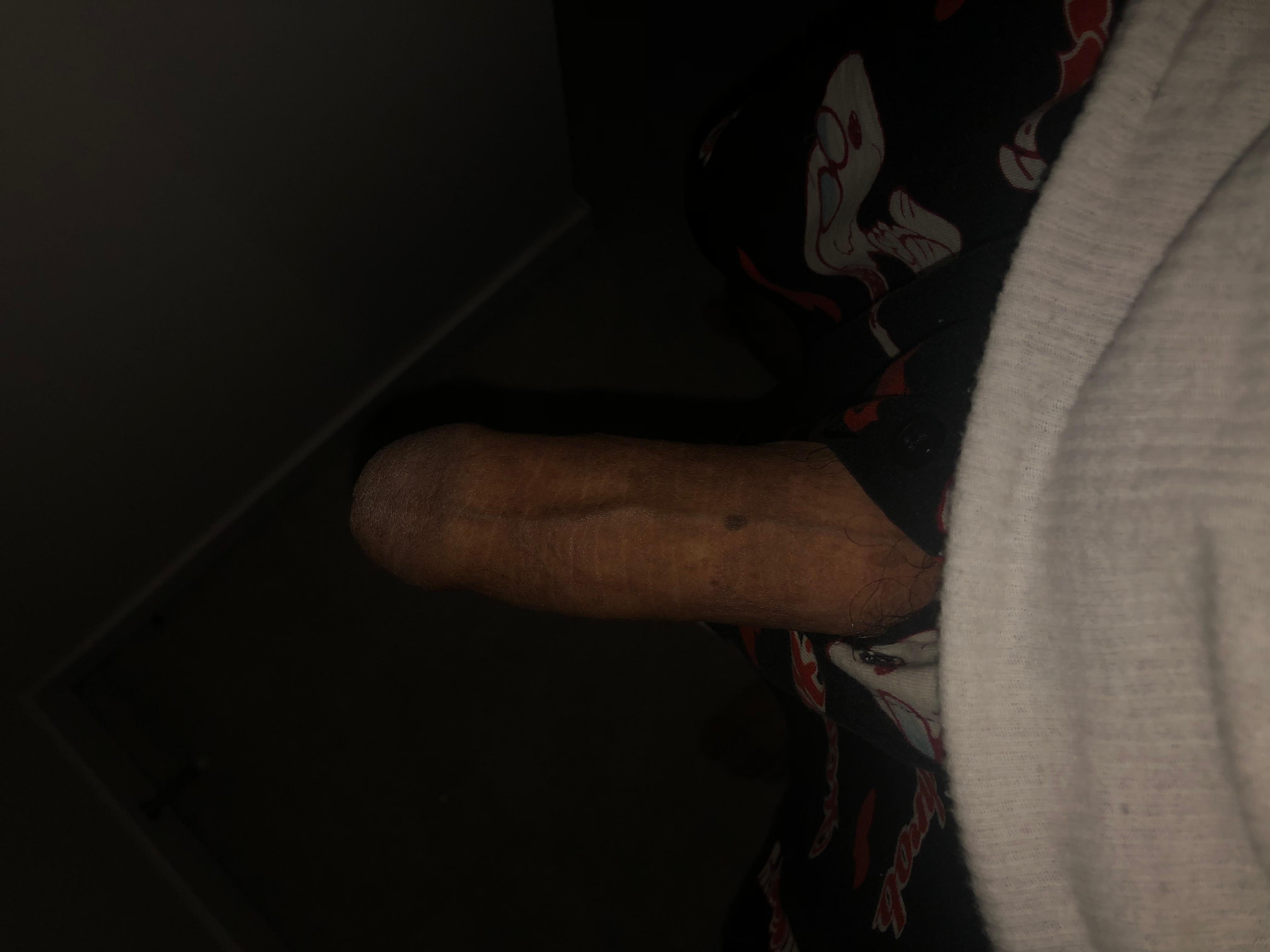 GgbigDBizzness Live Image