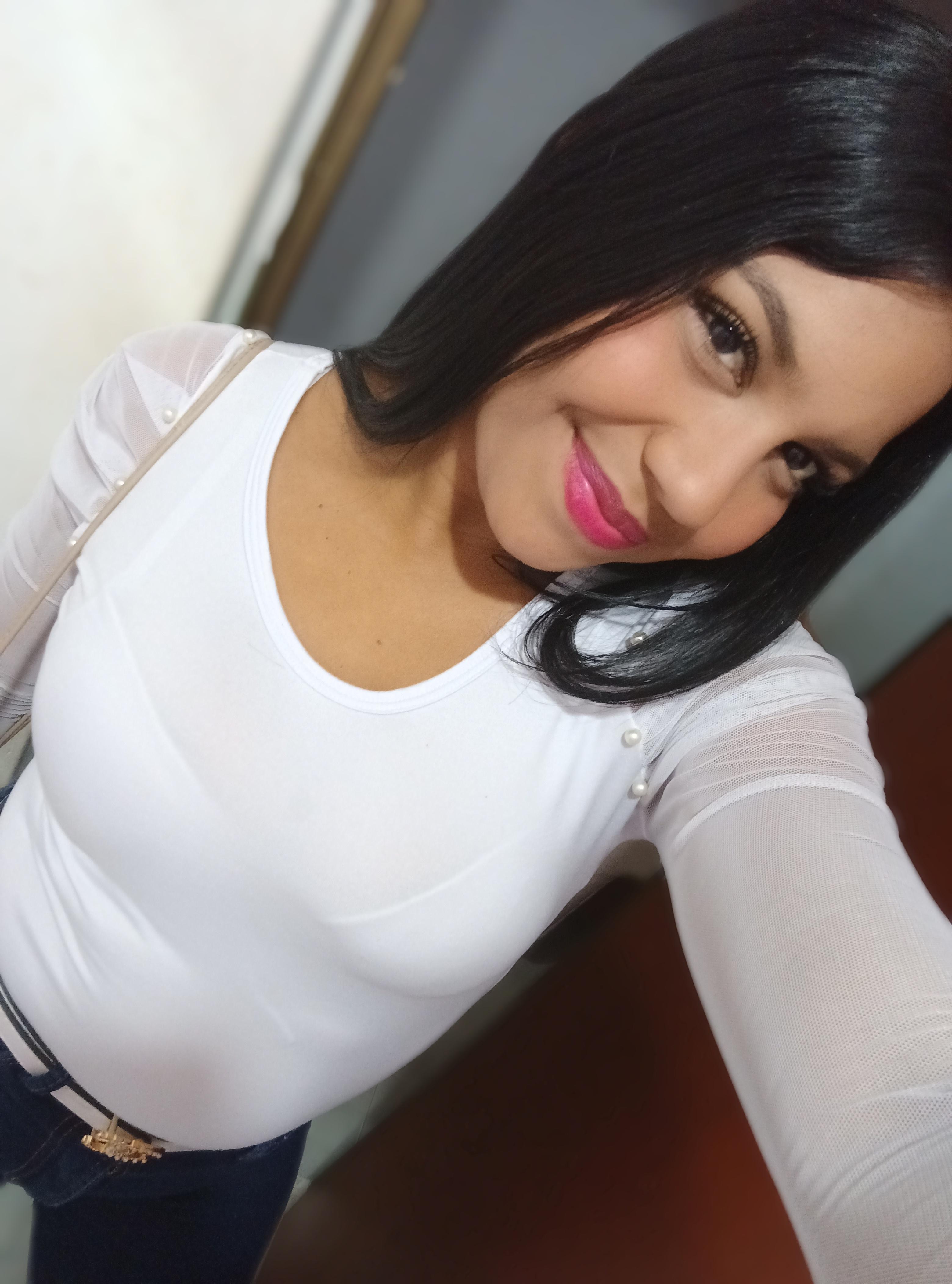 Girl_hotpee Live Image
