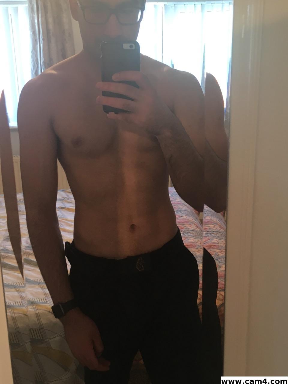 Huge_Cock_78 Live Image