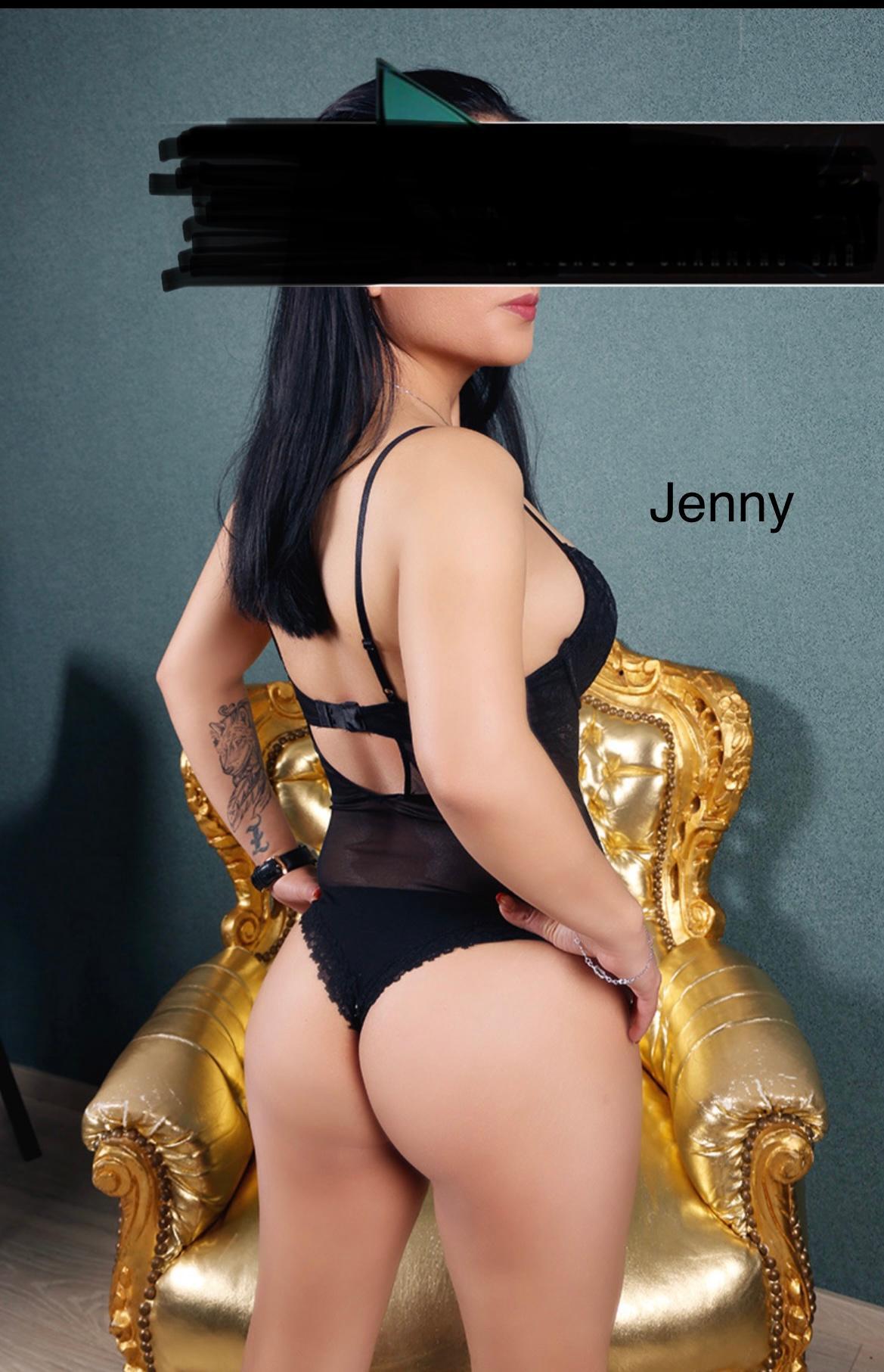 Jennylatina Live Image