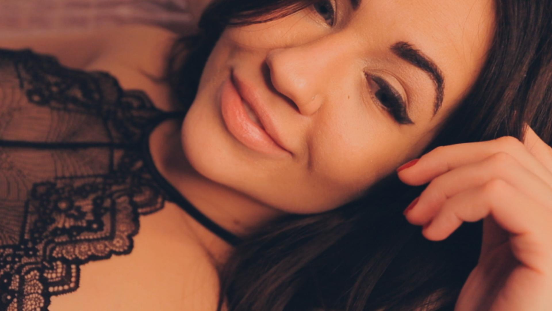 Lola_Paradis Live Image