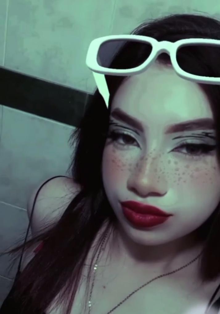Mia_cande