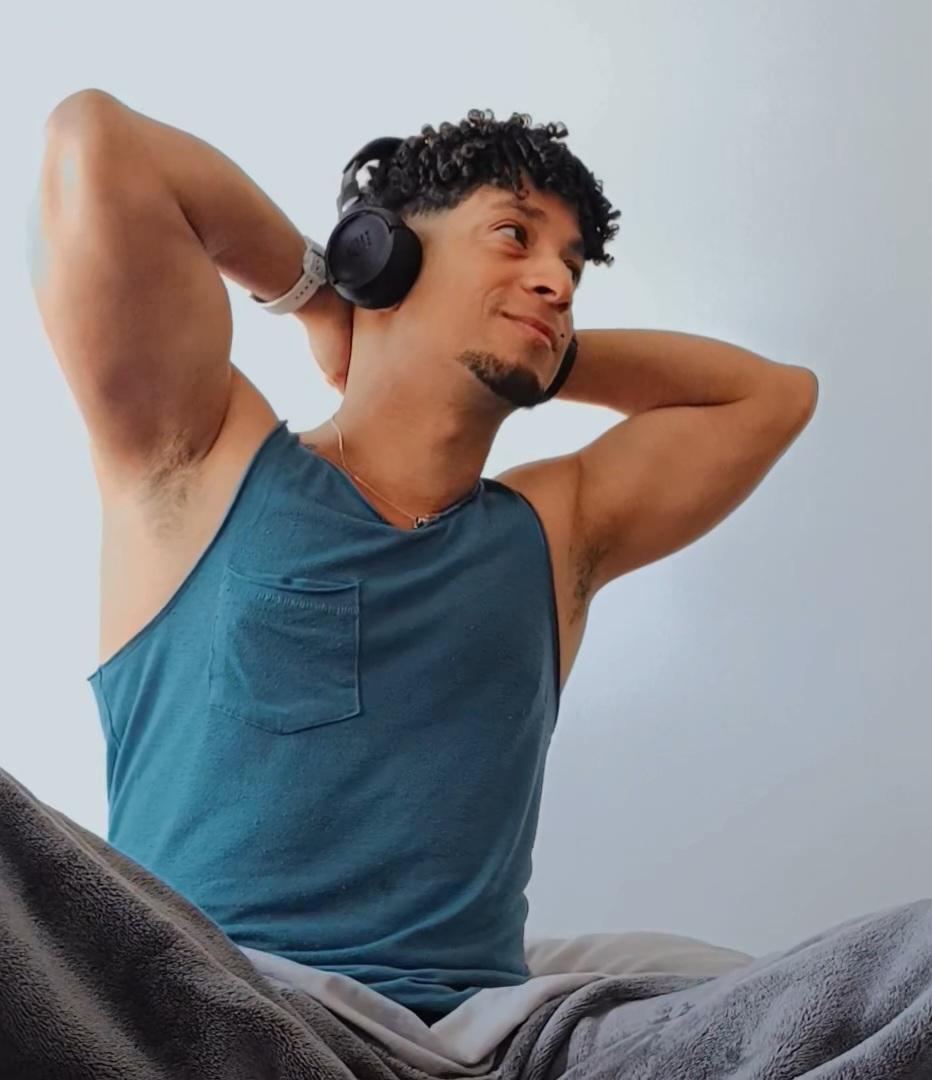 MikaFromCuba Live Image