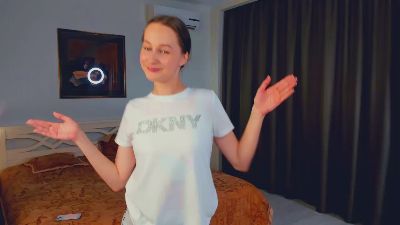 RoseanneMon Live Image