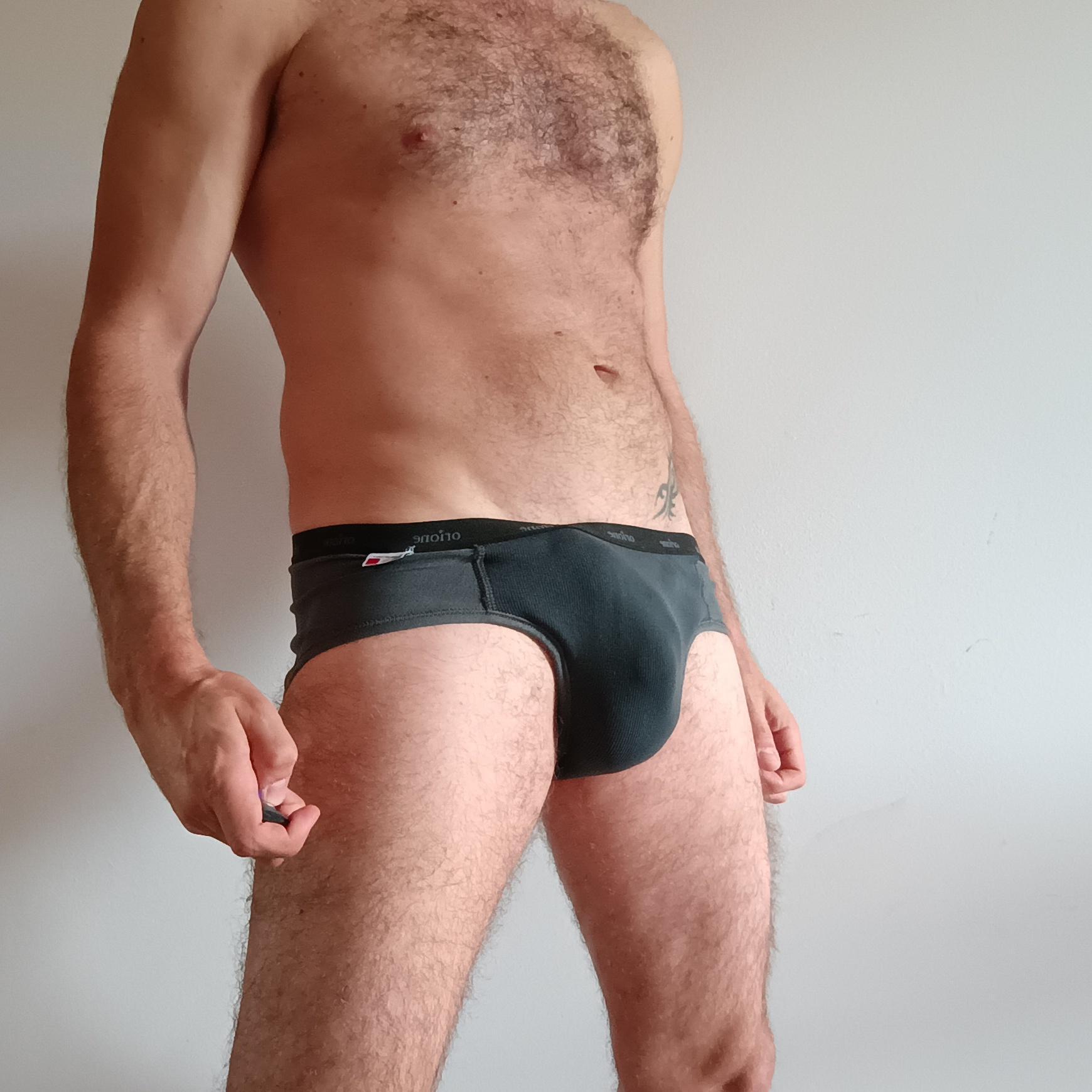 Singolo_serio Live Image