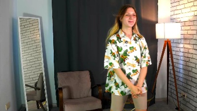 TiffaniePhilson Live Image