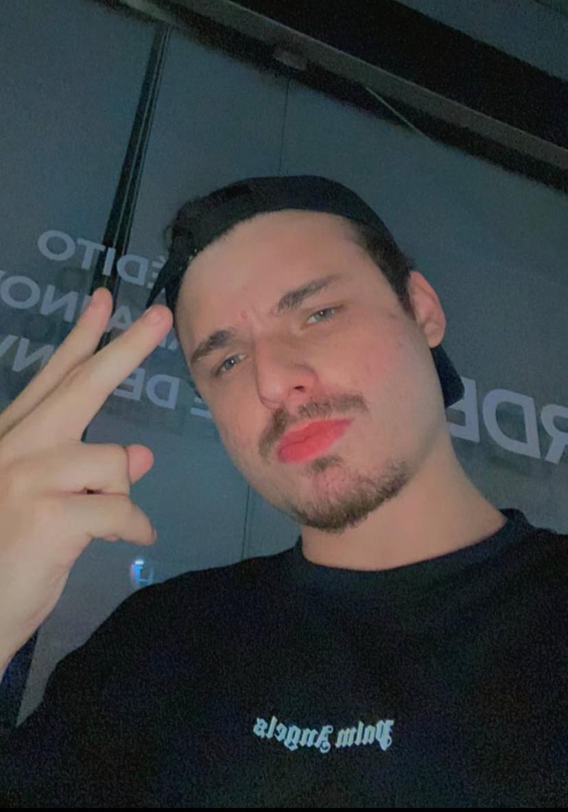 Victoronly22