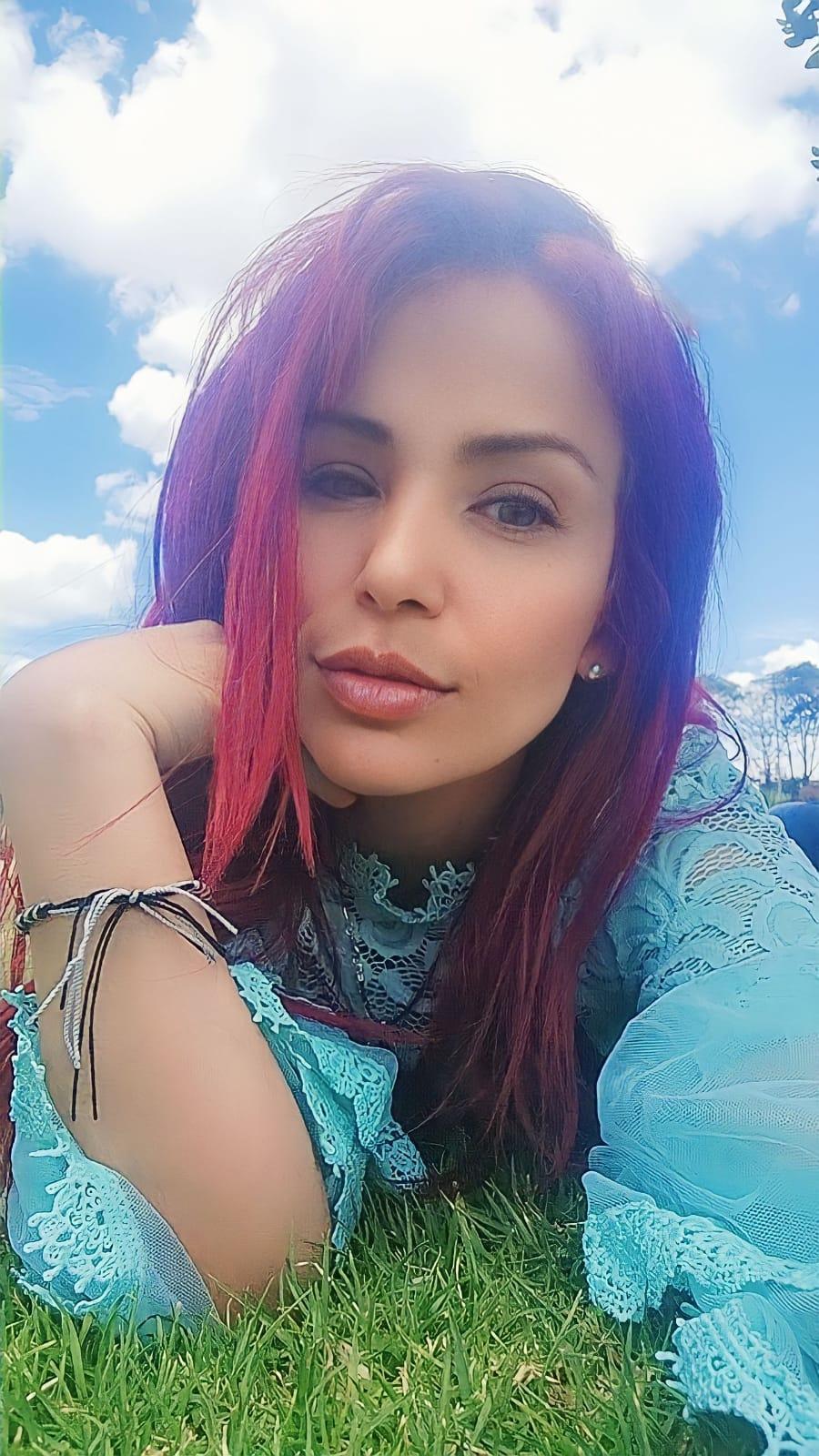 _karol__w Live Image