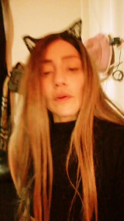 amaris_hot Live Image