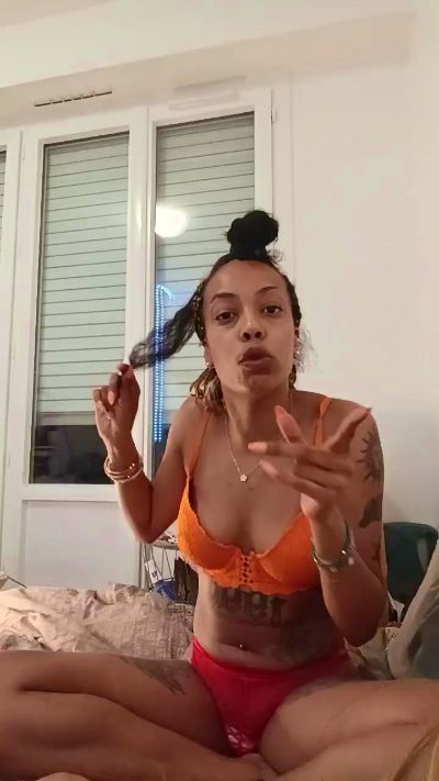 elleblue_sexy