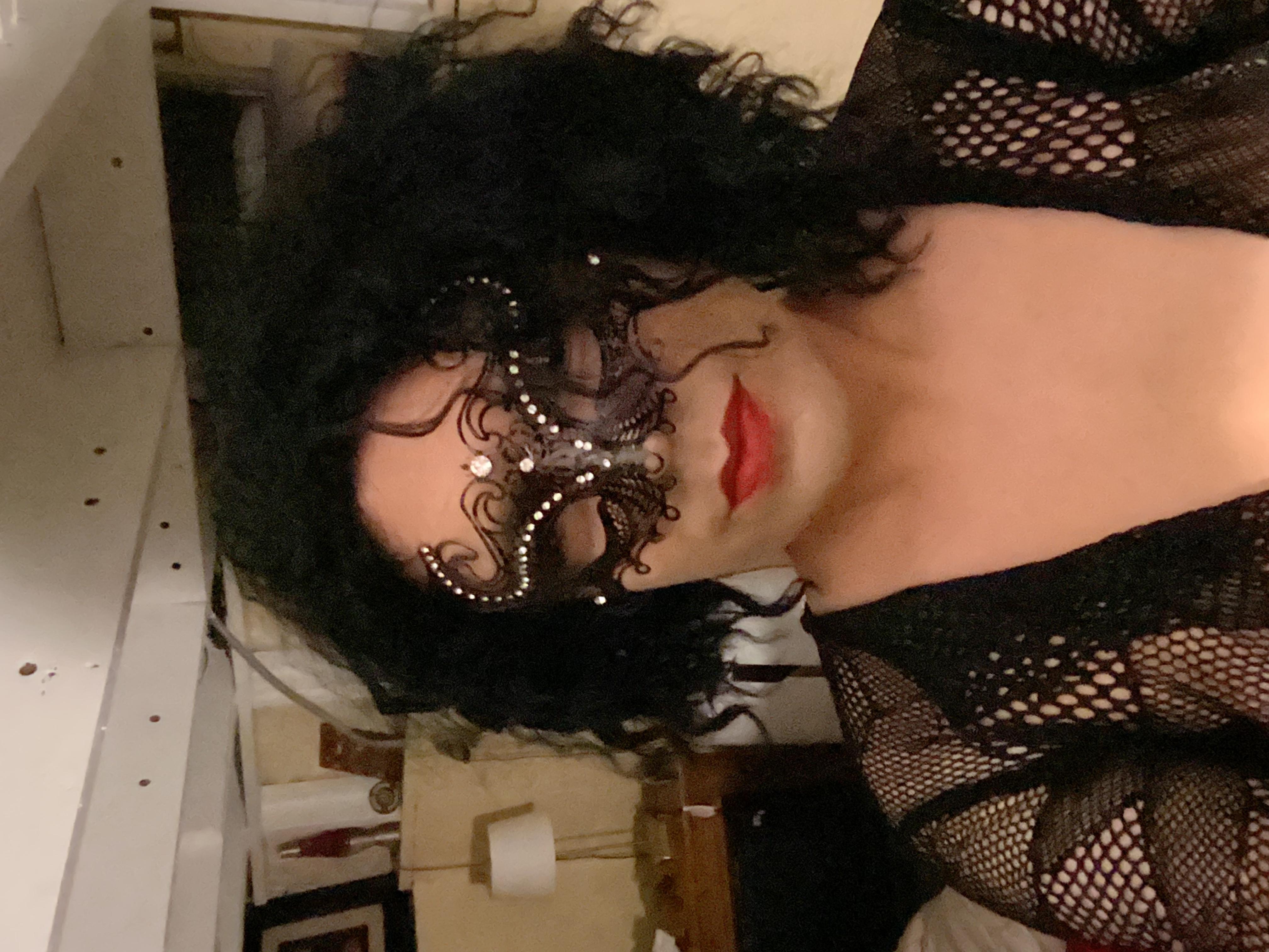 pinupgurly Live Image