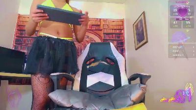 sharom_reyees Live Image