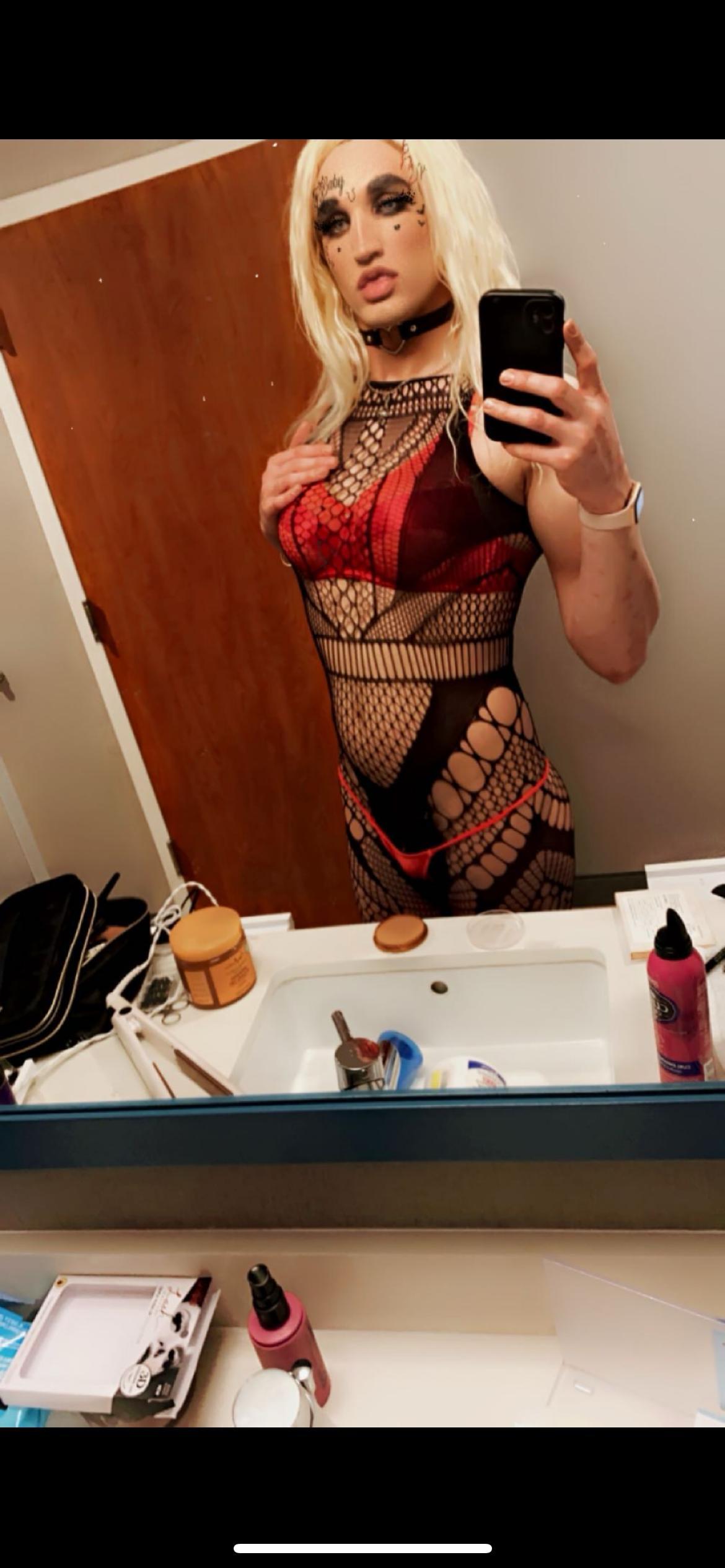 sissydanni1 Live Image