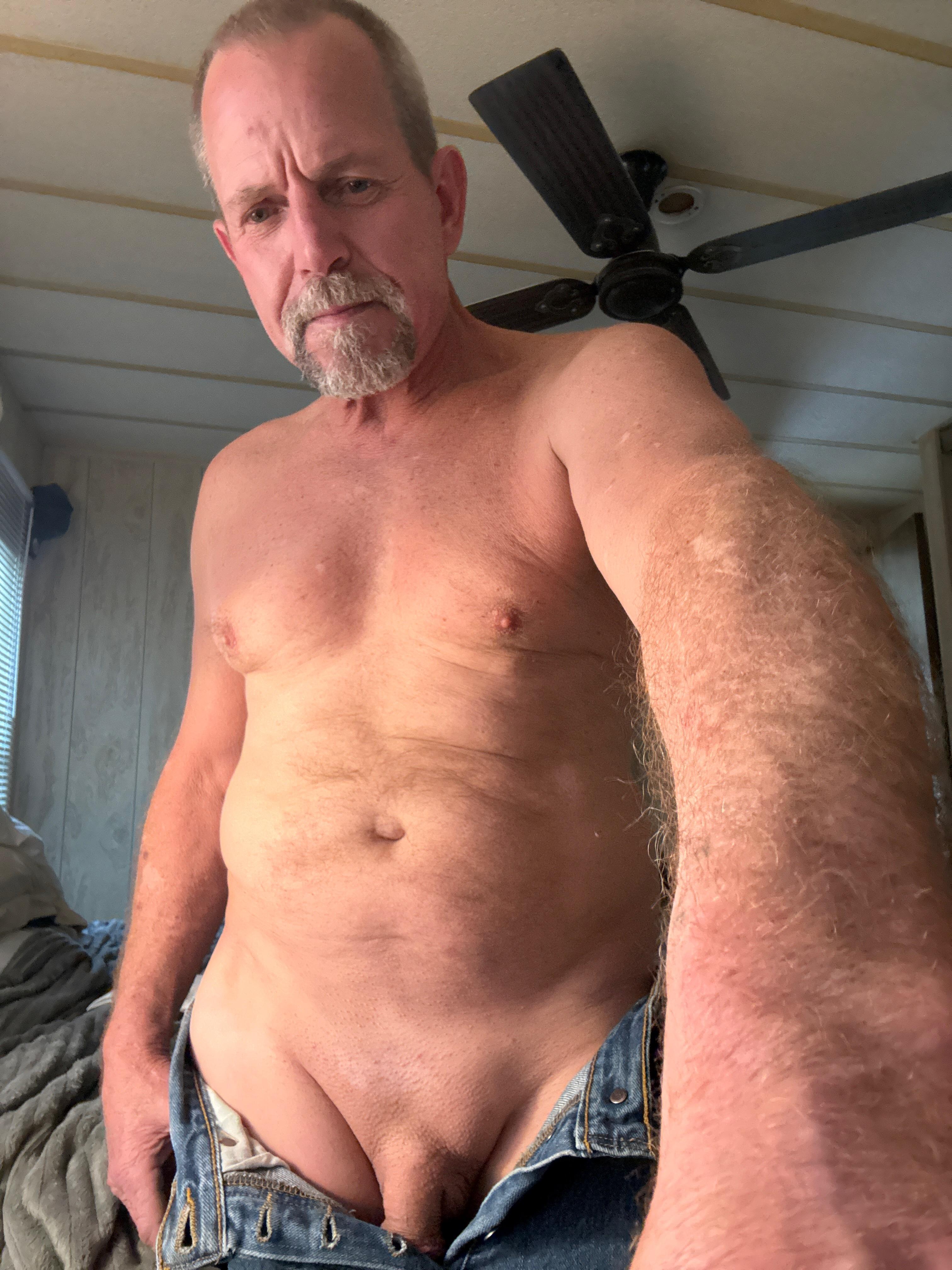 vaginaslayer68 Live Image
