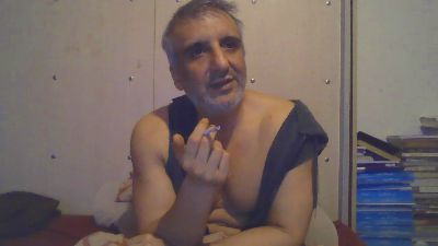 0monkey live from United Kingdom