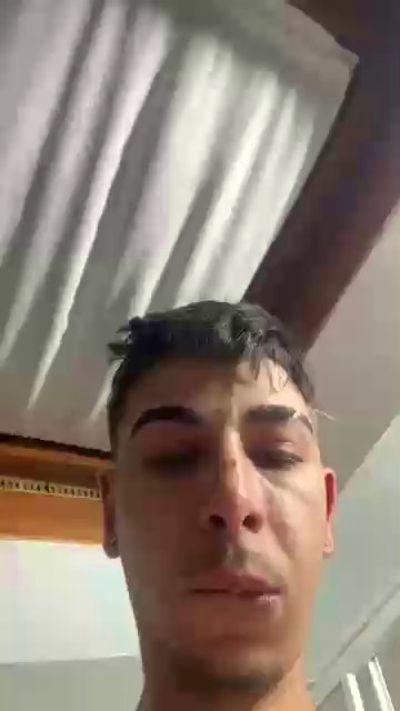 Alexiitooo live from Spain