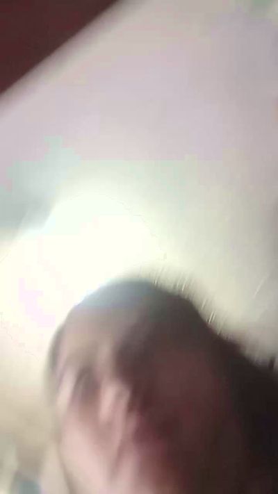 Angelyoven_ live from Colombia