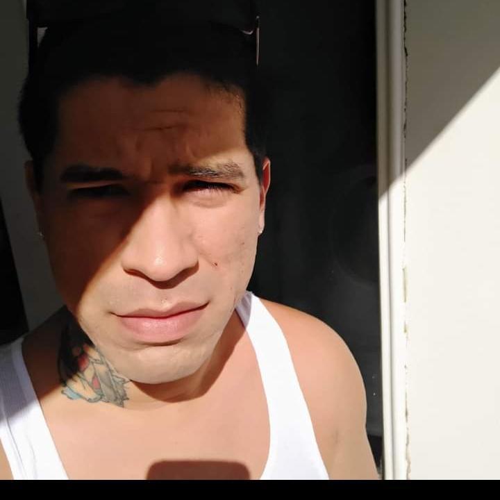 AntonioSe live from United States