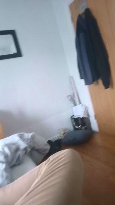Bicurious037 live from United Kingdom