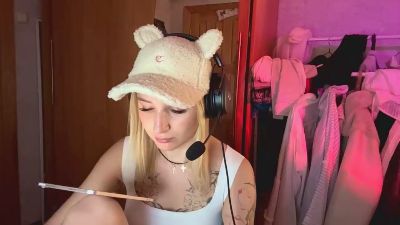 CANDY_BUG live from France