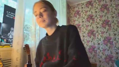 ColeenElman live from United States