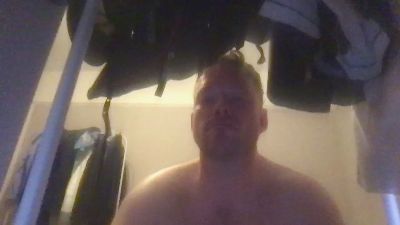 Conrad1982 live from United Kingdom