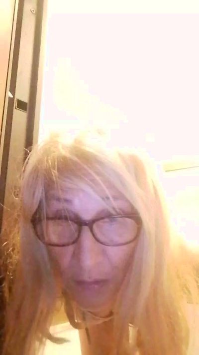 Couplemilf2 live from Italy