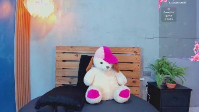 Daiisy_kiss live from Colombia