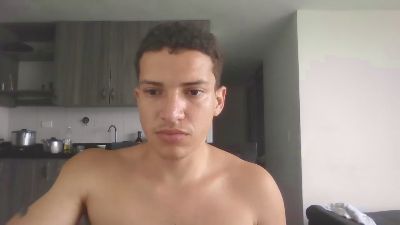 DanielHotMed live from Colombia
