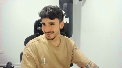 DimitriSanders live from United Kingdom