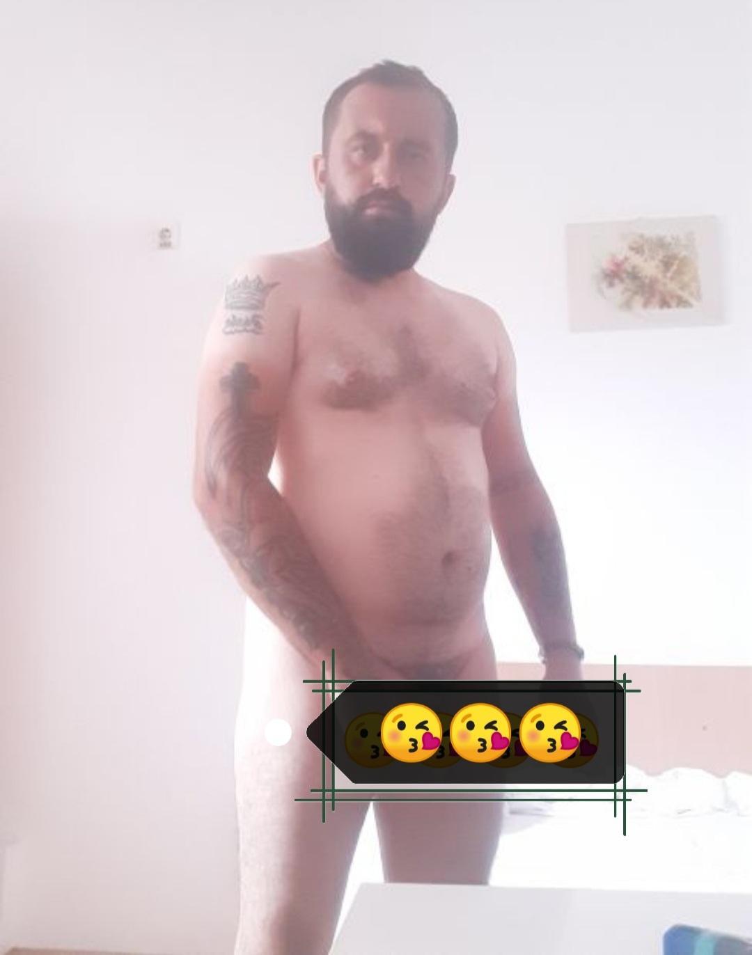 DonCorleone8906 live from Romania