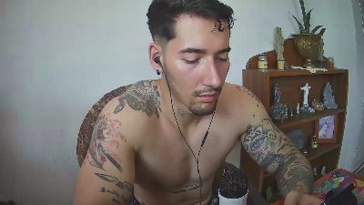 Dylan_benett_ live from Venezuela