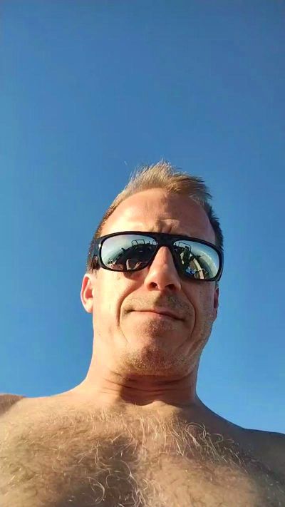 FollowYourLead live from United States