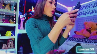 Gabrielamorts live from United States