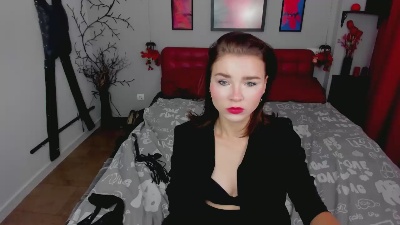GinaLeone live from United States