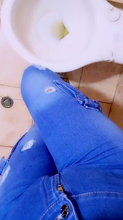 Girl_hotpee live from Colombia