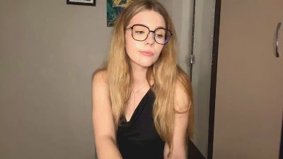 IlaNovad live from United States