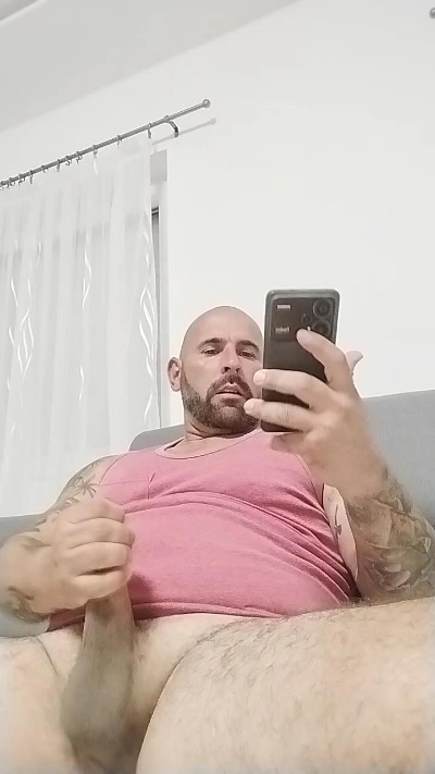 Jack198303 live from United Kingdom