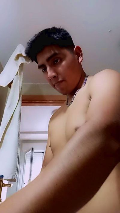 James25nava live from Spain