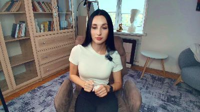 JanellPrindle live from United Kingdom