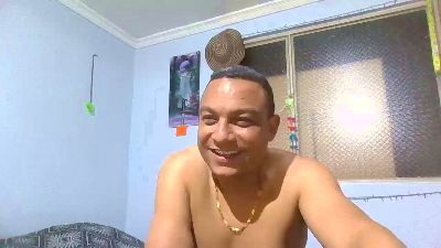 Juanchovergon22 live from Colombia