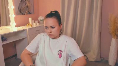 KelleeWitschi live from Poland
