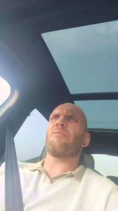 Kiekeboe12345 live from Netherlands